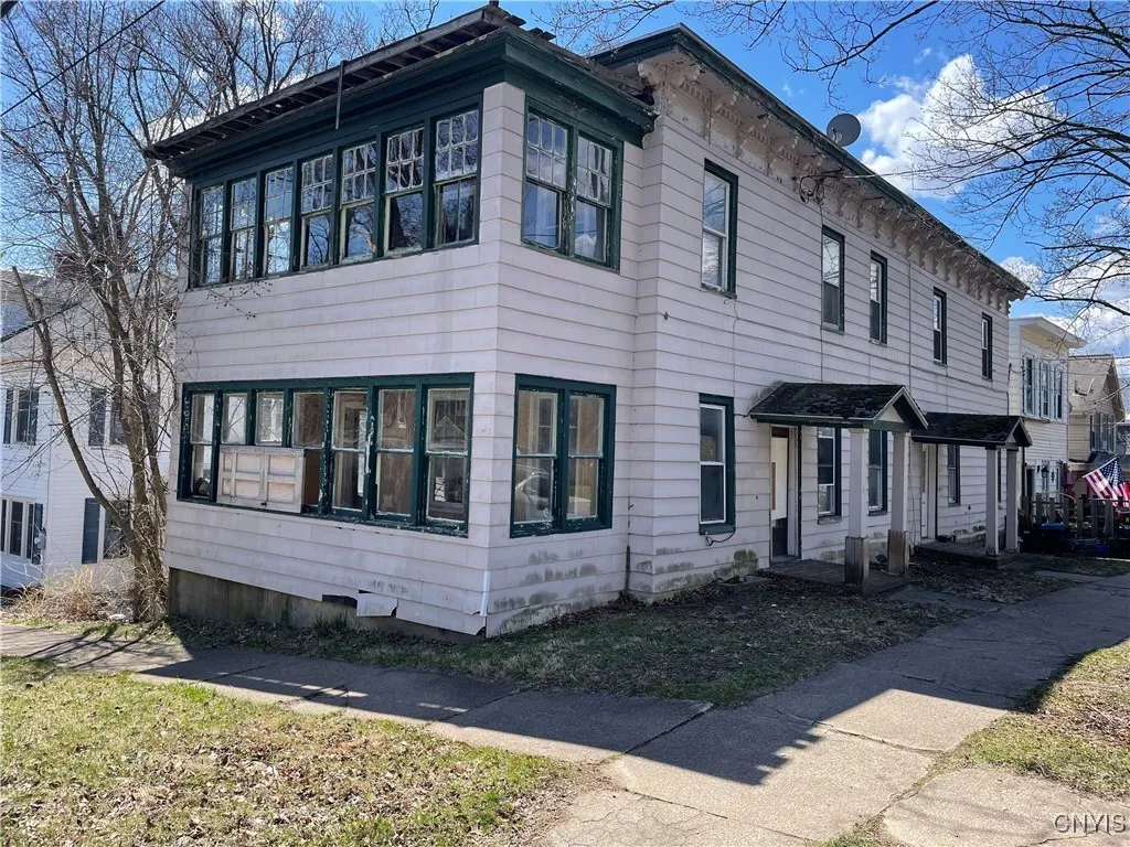 40 North William Street, Little Falls-city, New Yo, Little Falls City, New York 13365, 7 Bedrooms Bedrooms, ,4 BathroomsBathrooms,Residential,Closed,40 North William Street, Little Falls-city, New Yo,0,S1599875