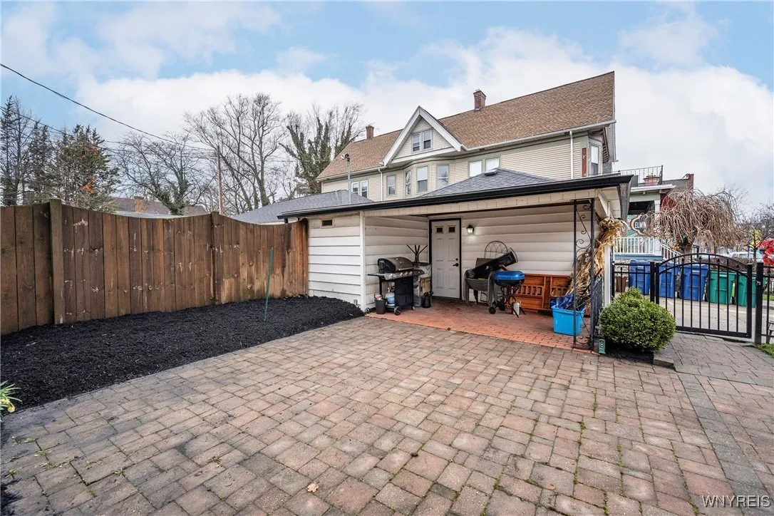 632 West Ferry, Buffalo, New York 14222, Buffalo, New York 14222, ,Commercial Sale,Closed,632 West Ferry, Buffalo, New York 14222,0,B1599911