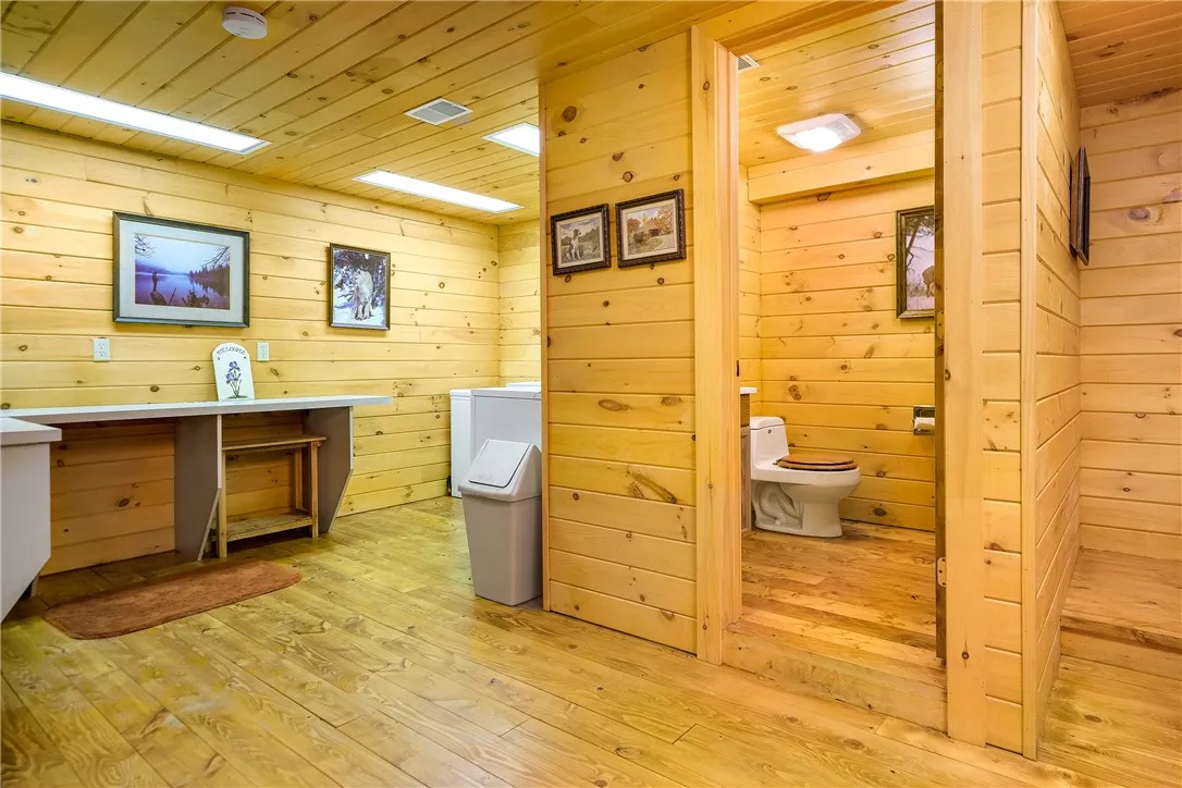 390 Ridge Road, Stuyvesant, New York 12156, Stuyvesant, New York 12156, 3 Bedrooms Bedrooms, 12 Rooms Rooms,2 BathroomsBathrooms,Residential,For Sale,390 Ridge Road, Stuyvesant, New York 12156,R1598506