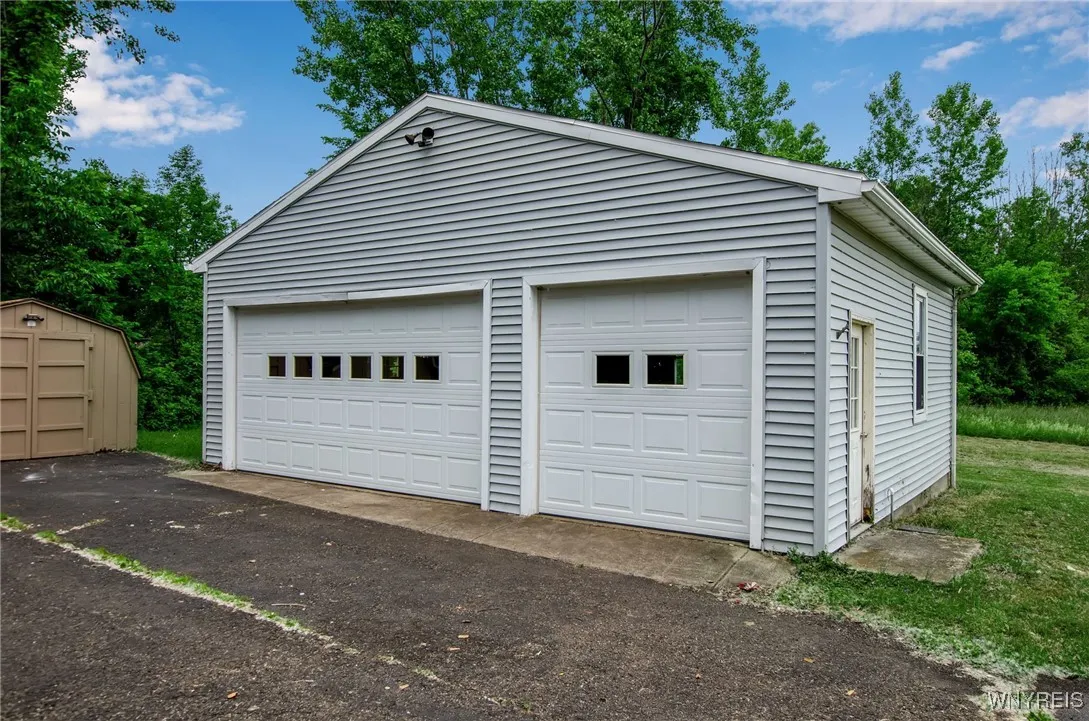 6078 Versailles Road, Hamburg, New York 14085, Hamburg, New York 14085, 3 Bedrooms Bedrooms, 6 Rooms Rooms,1 BathroomBathrooms,Residential,Closed,6078 Versailles Road, Hamburg, New York 14085,0,B1599751