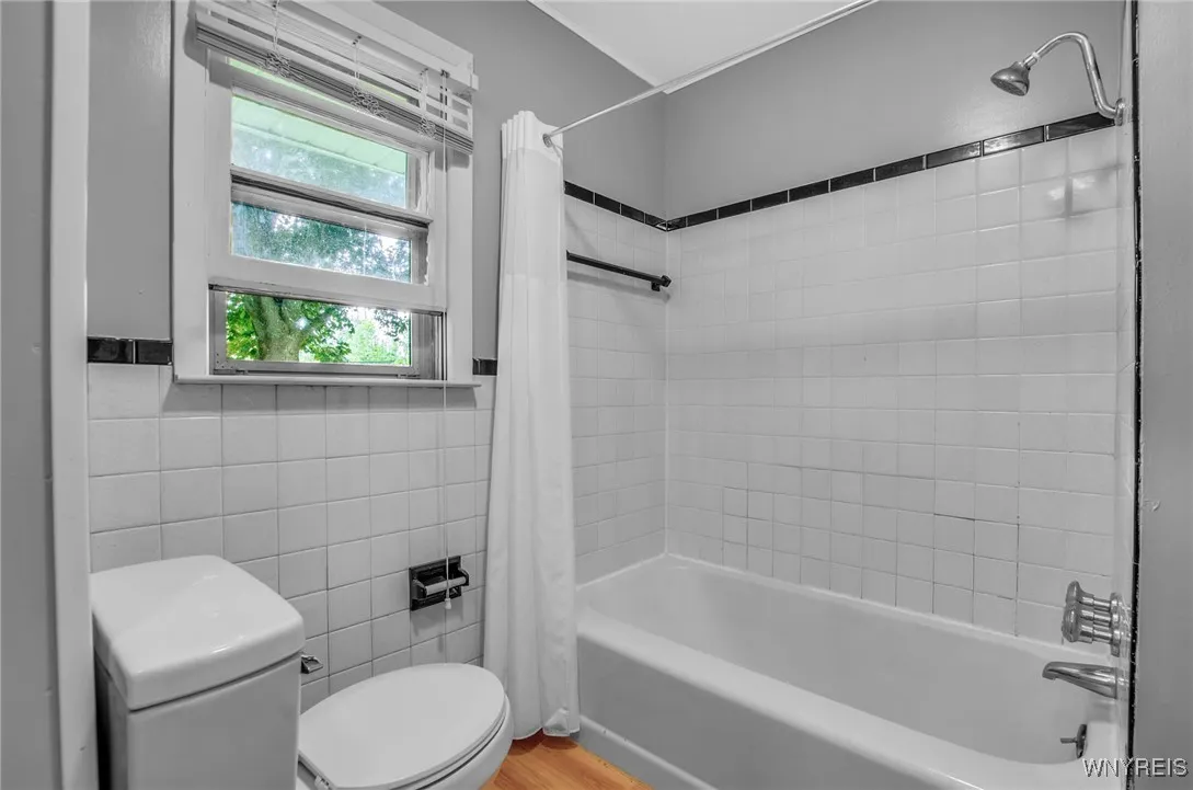 6078 Versailles Road, Hamburg, New York 14085, Hamburg, New York 14085, 3 Bedrooms Bedrooms, 6 Rooms Rooms,1 BathroomBathrooms,Residential,Closed,6078 Versailles Road, Hamburg, New York 14085,0,B1599751