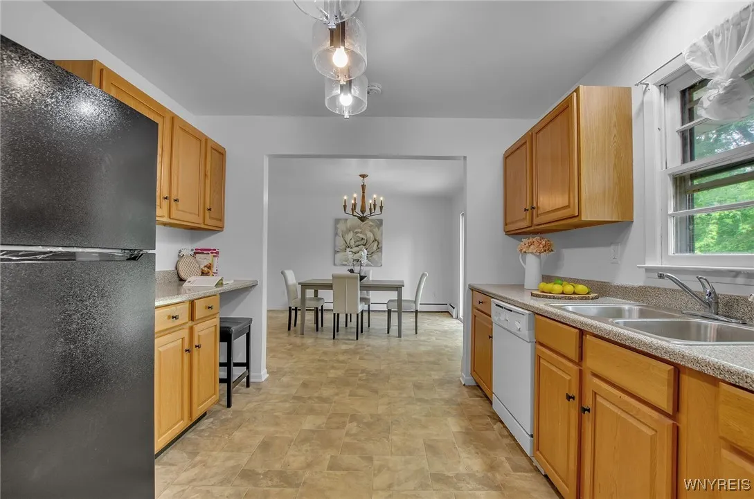 6078 Versailles Road, Hamburg, New York 14085, Hamburg, New York 14085, 3 Bedrooms Bedrooms, 6 Rooms Rooms,1 BathroomBathrooms,Residential,Closed,6078 Versailles Road, Hamburg, New York 14085,0,B1599751