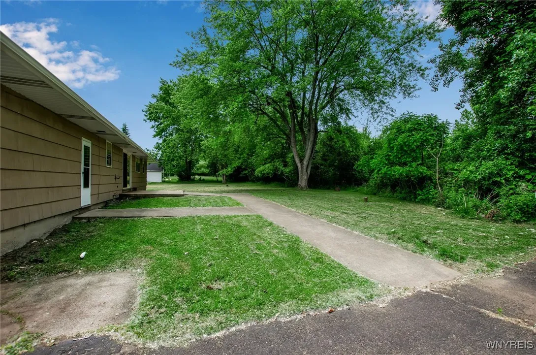 6078 Versailles Road, Hamburg, New York 14085, Hamburg, New York 14085, 3 Bedrooms Bedrooms, 6 Rooms Rooms,1 BathroomBathrooms,Residential,Closed,6078 Versailles Road, Hamburg, New York 14085,0,B1599751
