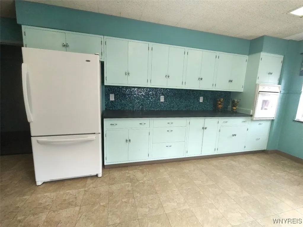 57 St John's Parkside Street, Buffalo, New York 14, Buffalo, New York 14210, 6 Bedrooms Bedrooms, 20 Rooms Rooms,2 BathroomsBathrooms,Residential,Closed,57 St John's Parkside Street, Buffalo, New York 14,0,B1599962