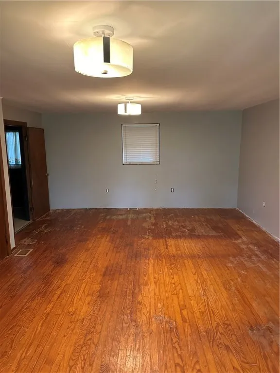 29 Butler Street, Oxford, New York 13830, Oxford, New York 13830, 5 Bedrooms Bedrooms, 11 Rooms Rooms,2 BathroomsBathrooms,Residential,Closed,29 Butler Street, Oxford, New York 13830,R1599888