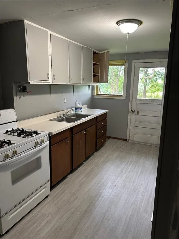 29 Butler Street, Oxford, New York 13830, Oxford, New York 13830, 5 Bedrooms Bedrooms, 11 Rooms Rooms,2 BathroomsBathrooms,Residential,Closed,29 Butler Street, Oxford, New York 13830,R1599888
