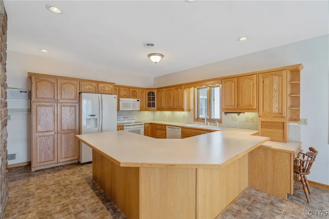 28 Wedgeworth Drive, West Monroe, New York 13167, West Monroe, New York 13167, 3 Bedrooms Bedrooms, 6 Rooms Rooms,2 BathroomsBathrooms,Residential,For Sale,28 Wedgeworth Drive, West Monroe, New York 13167,S1599750