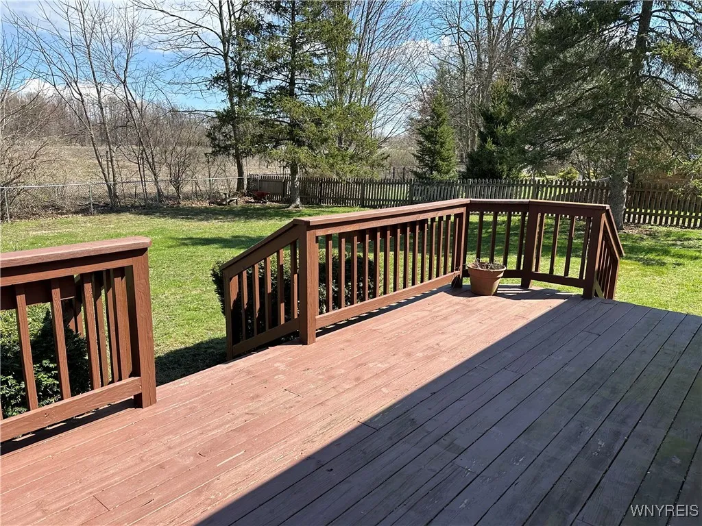 Large Deck off Kitchen for Relaxing or Entertaining