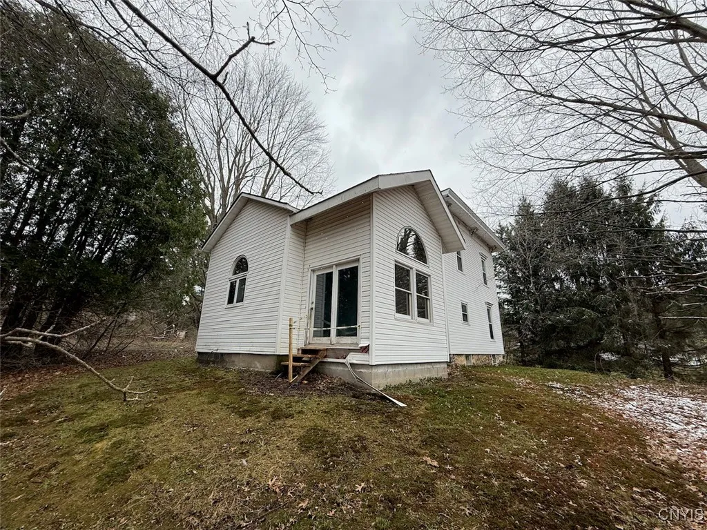 141 Oswego River Road, Schroeppel, New York 13135, Schroeppel, New York 13135, 3 Bedrooms Bedrooms, 11 Rooms Rooms,1 BathroomBathrooms,Residential,Closed,141 Oswego River Road, Schroeppel, New York 13135,0,S1600048