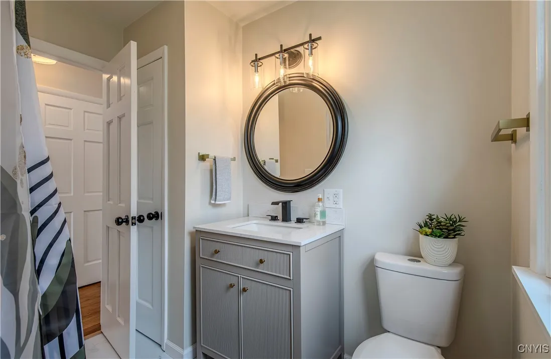 6 Kraft Drive, Deerfield, New York 13502, Deerfield, New York 13502, 4 Bedrooms Bedrooms, 8 Rooms Rooms,2 BathroomsBathrooms,Residential Lease,Closed,6 Kraft Drive, Deerfield, New York 13502,S1600053