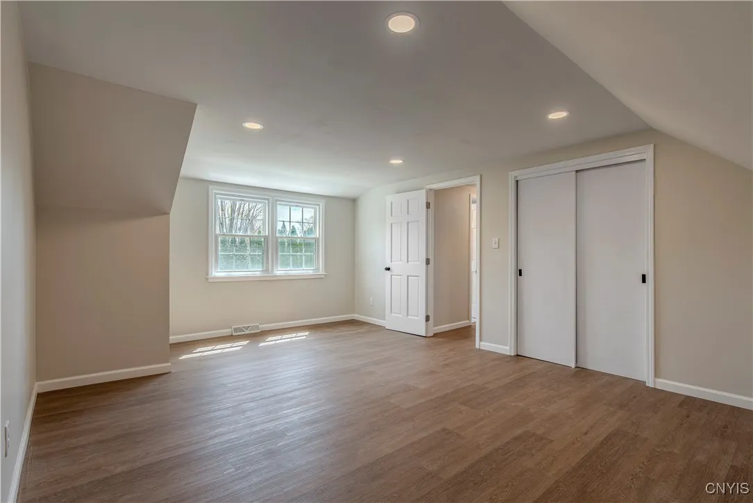 6 Kraft Drive, Deerfield, New York 13502, Deerfield, New York 13502, 4 Bedrooms Bedrooms, 8 Rooms Rooms,2 BathroomsBathrooms,Residential Lease,Closed,6 Kraft Drive, Deerfield, New York 13502,S1600053