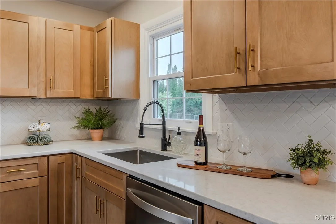 6 Kraft Drive, Deerfield, New York 13502, Deerfield, New York 13502, 4 Bedrooms Bedrooms, 8 Rooms Rooms,2 BathroomsBathrooms,Residential Lease,Closed,6 Kraft Drive, Deerfield, New York 13502,S1600053