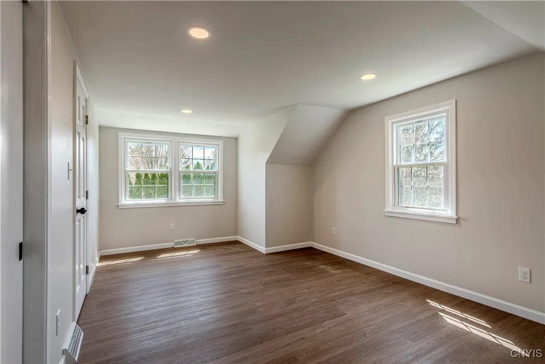 6 Kraft Drive, Deerfield, New York 13502, Deerfield, New York 13502, 4 Bedrooms Bedrooms, 8 Rooms Rooms,2 BathroomsBathrooms,Residential Lease,Closed,6 Kraft Drive, Deerfield, New York 13502,S1600053