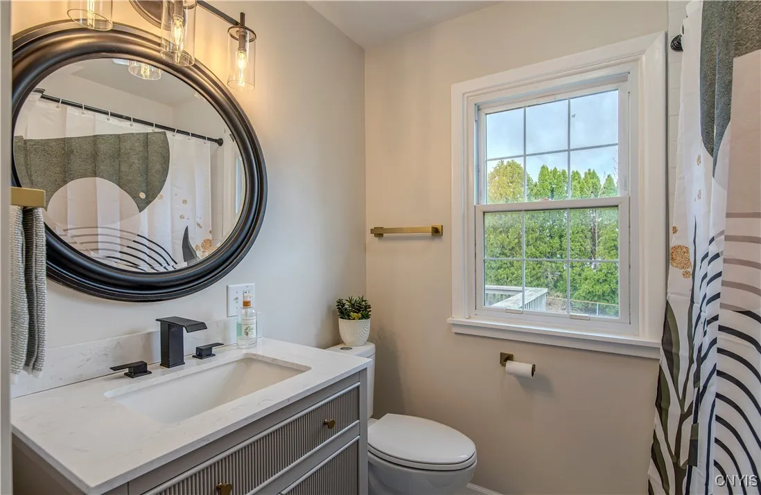 6 Kraft Drive, Deerfield, New York 13502, Deerfield, New York 13502, 4 Bedrooms Bedrooms, 8 Rooms Rooms,2 BathroomsBathrooms,Residential Lease,Closed,6 Kraft Drive, Deerfield, New York 13502,S1600053