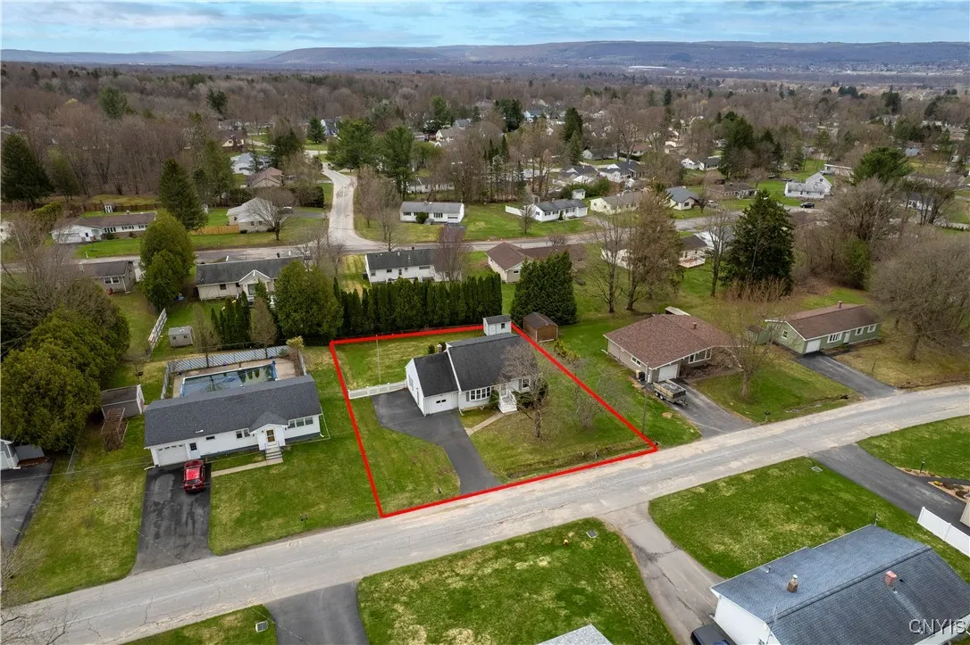 6 Kraft Drive, Deerfield, New York 13502, Deerfield, New York 13502, 4 Bedrooms Bedrooms, 8 Rooms Rooms,2 BathroomsBathrooms,Residential Lease,Closed,6 Kraft Drive, Deerfield, New York 13502,S1600053
