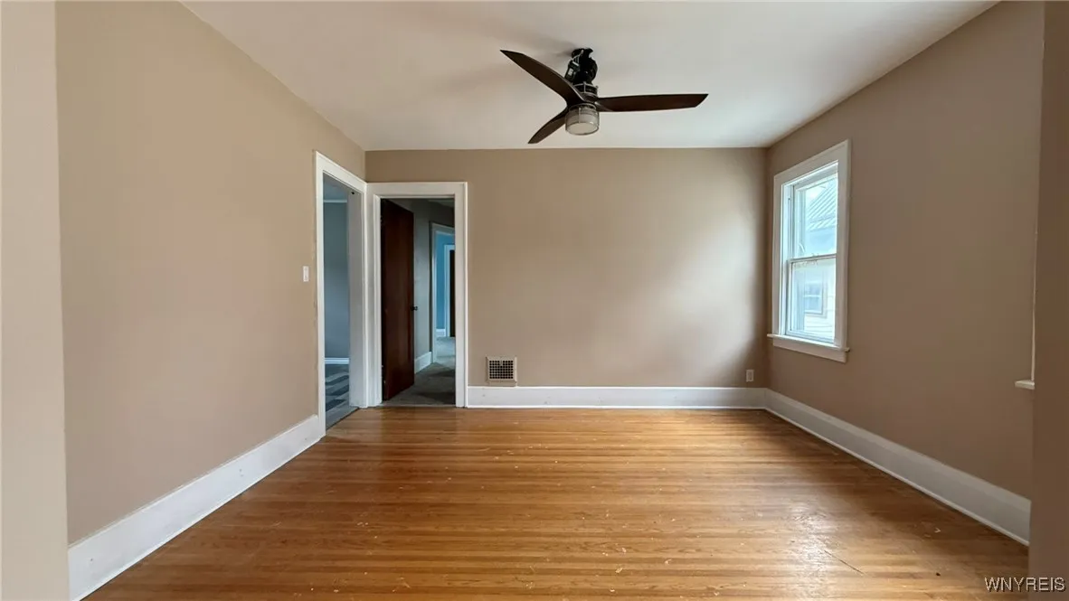274 Washington Avenue, Tonawanda-town, New York 14, Tonawanda, New York 14217, 4 Bedrooms Bedrooms, ,2 BathroomsBathrooms,Residential,For Sale,274 Washington Avenue, Tonawanda-town, New York 14,0,B1600258