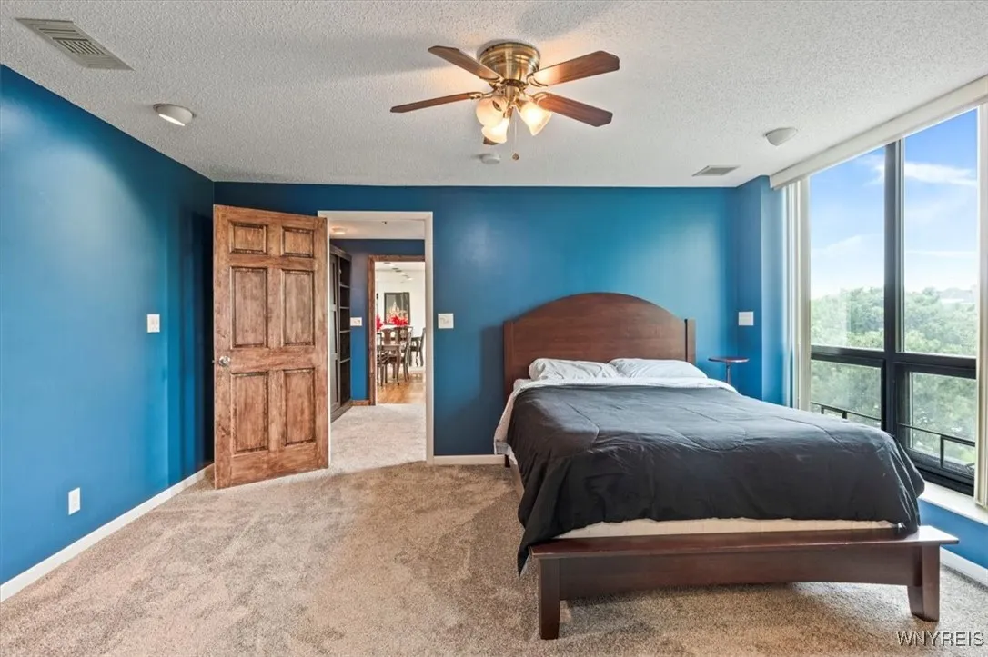 201 Admirals Walk Circle 201, Buffalo, New York 14, Buffalo, New York 14202, 1 Bedroom Bedrooms, 4 Rooms Rooms,2 BathroomsBathrooms,Residential,For Sale,201 Admirals Walk Circle 201, Buffalo, New York 14,B1597757