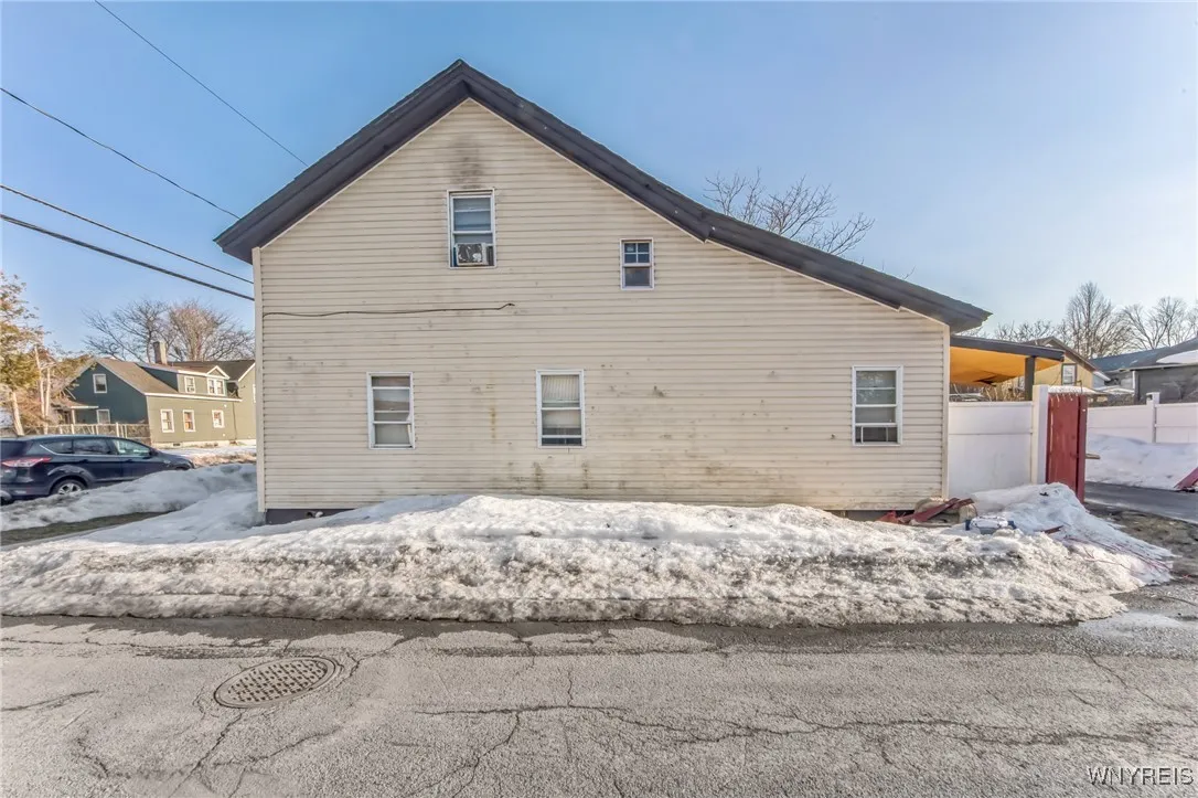 212 Lawrence Street, Rome-inside, New York 13440, Rome, New York 13440, 3 Bedrooms Bedrooms, 6 Rooms Rooms,1 BathroomBathrooms,Residential,Closed,212 Lawrence Street, Rome-inside, New York 13440,0,B1600269