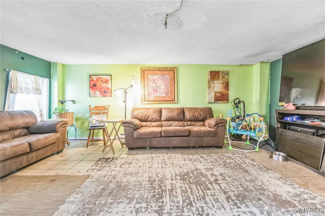 212 Lawrence Street, Rome-inside, New York 13440, Rome, New York 13440, 3 Bedrooms Bedrooms, 6 Rooms Rooms,1 BathroomBathrooms,Residential,Closed,212 Lawrence Street, Rome-inside, New York 13440,0,B1600269