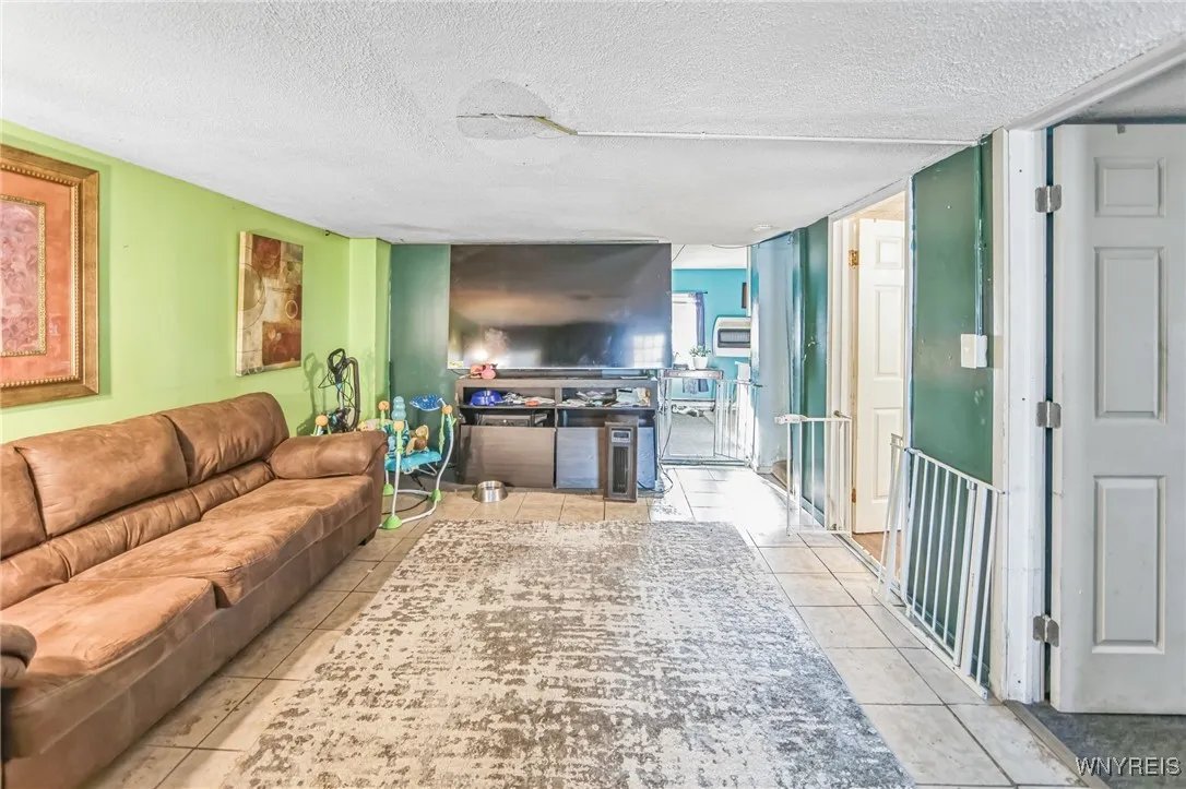 212 Lawrence Street, Rome-inside, New York 13440, Rome, New York 13440, 3 Bedrooms Bedrooms, 6 Rooms Rooms,1 BathroomBathrooms,Residential,Closed,212 Lawrence Street, Rome-inside, New York 13440,0,B1600269