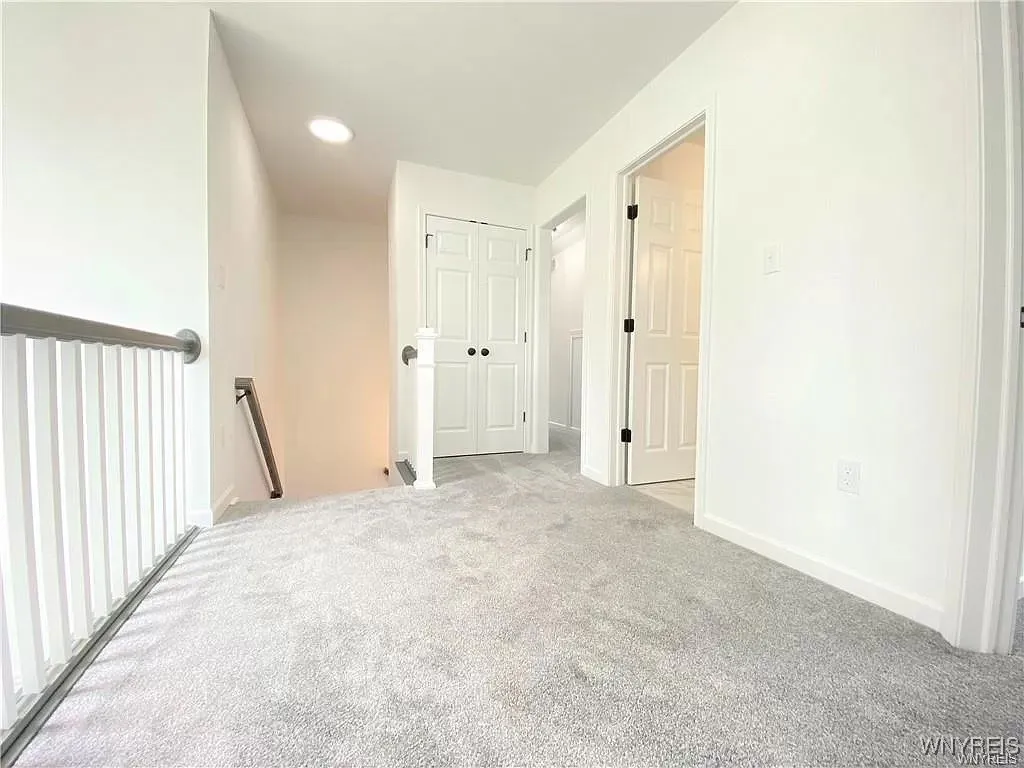 17 Two Rod Road, Alden, New York 14004, Alden, New York 14004, 4 Bedrooms Bedrooms, 8 Rooms Rooms,2 BathroomsBathrooms,Residential,Closed,17 Two Rod Road, Alden, New York 14004,0,B1600271