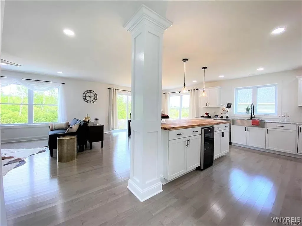 17 Two Rod Road, Alden, New York 14004, Alden, New York 14004, 4 Bedrooms Bedrooms, 8 Rooms Rooms,2 BathroomsBathrooms,Residential,Closed,17 Two Rod Road, Alden, New York 14004,0,B1600271