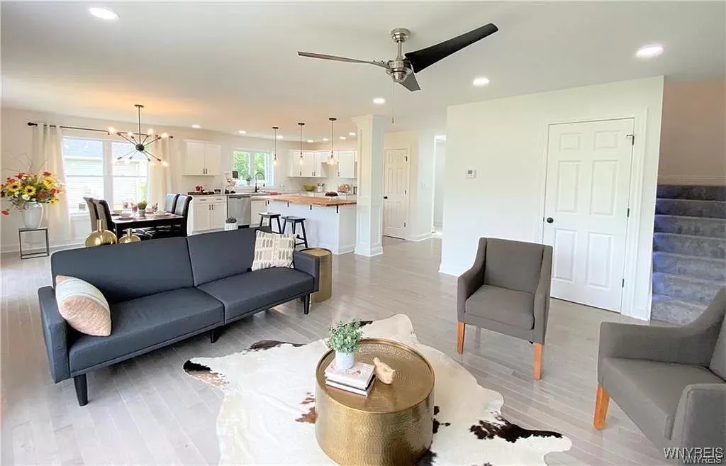 17 Two Rod Road, Alden, New York 14004, Alden, New York 14004, 4 Bedrooms Bedrooms, 8 Rooms Rooms,2 BathroomsBathrooms,Residential,Closed,17 Two Rod Road, Alden, New York 14004,0,B1600271