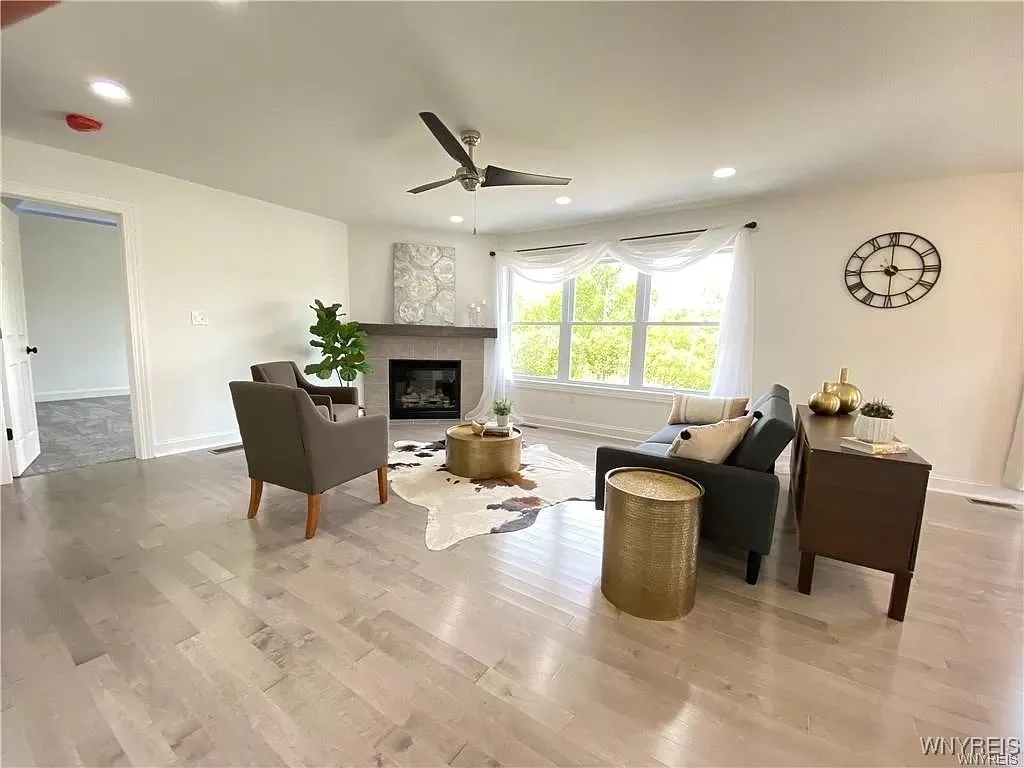 17 Two Rod Road, Alden, New York 14004, Alden, New York 14004, 4 Bedrooms Bedrooms, 8 Rooms Rooms,2 BathroomsBathrooms,Residential,Closed,17 Two Rod Road, Alden, New York 14004,0,B1600271