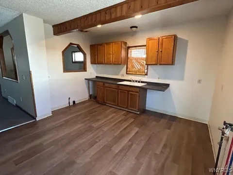 90 Alma Avenue, Buffalo, New York 14215, Buffalo, New York 14215, 2 Bedrooms Bedrooms, 5 Rooms Rooms,2 BathroomsBathrooms,Residential,For Sale,90 Alma Avenue, Buffalo, New York 14215,0,B1600281