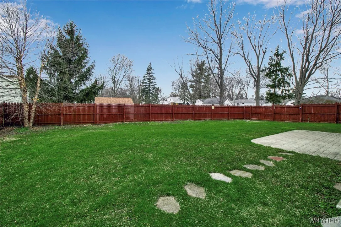 5704 Dover Road, Hamburg, New York 14085, Hamburg, New York 14085, 3 Bedrooms Bedrooms, 8 Rooms Rooms,2 BathroomsBathrooms,Residential,Closed,5704 Dover Road, Hamburg, New York 14085,0,B1599941