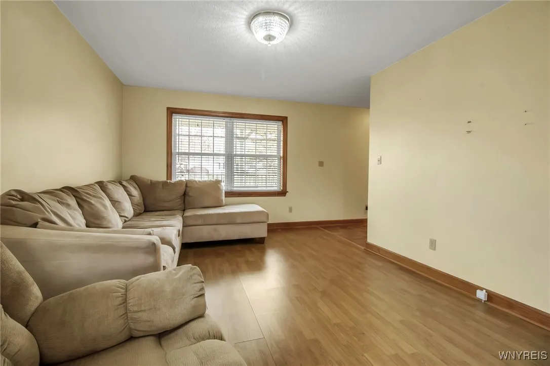 5704 Dover Road, Hamburg, New York 14085, Hamburg, New York 14085, 3 Bedrooms Bedrooms, 8 Rooms Rooms,2 BathroomsBathrooms,Residential,Closed,5704 Dover Road, Hamburg, New York 14085,0,B1599941