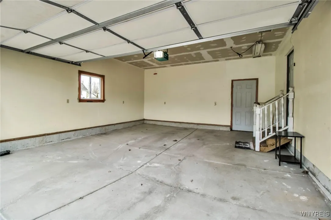 5704 Dover Road, Hamburg, New York 14085, Hamburg, New York 14085, 3 Bedrooms Bedrooms, 8 Rooms Rooms,2 BathroomsBathrooms,Residential,Closed,5704 Dover Road, Hamburg, New York 14085,0,B1599941