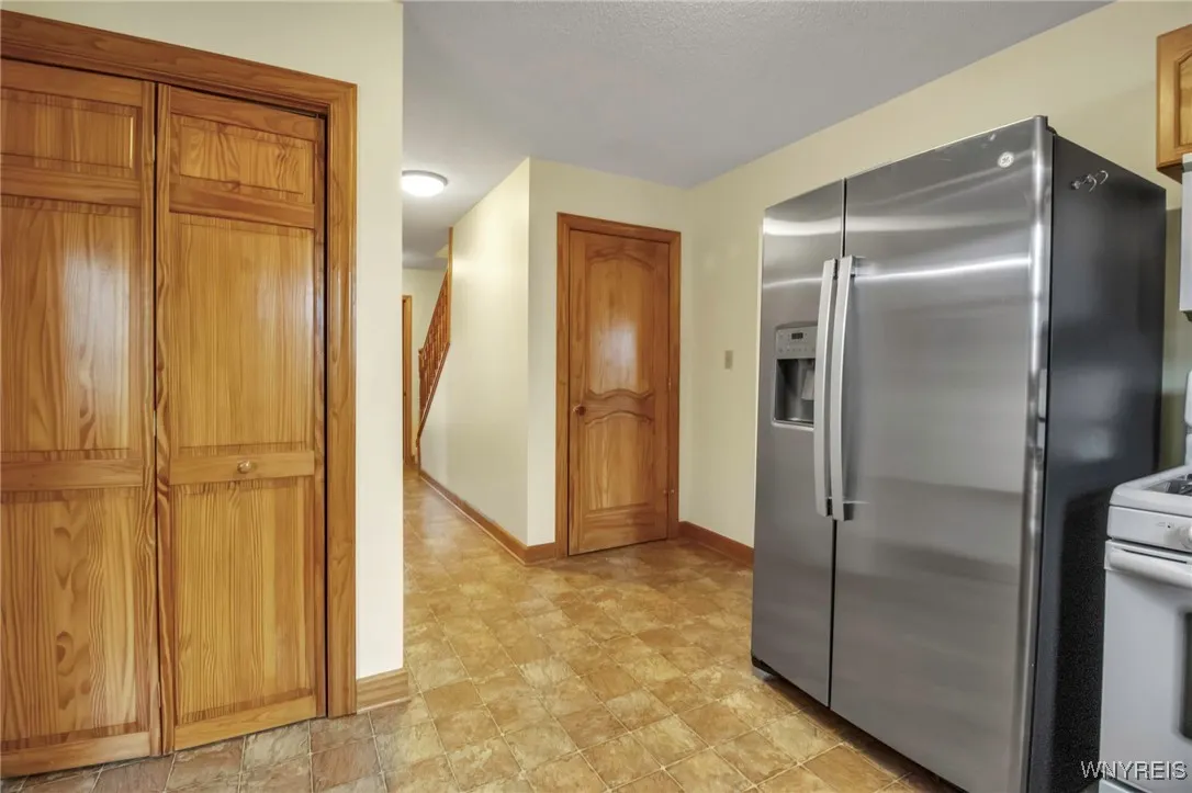 5704 Dover Road, Hamburg, New York 14085, Hamburg, New York 14085, 3 Bedrooms Bedrooms, 8 Rooms Rooms,2 BathroomsBathrooms,Residential,Closed,5704 Dover Road, Hamburg, New York 14085,0,B1599941
