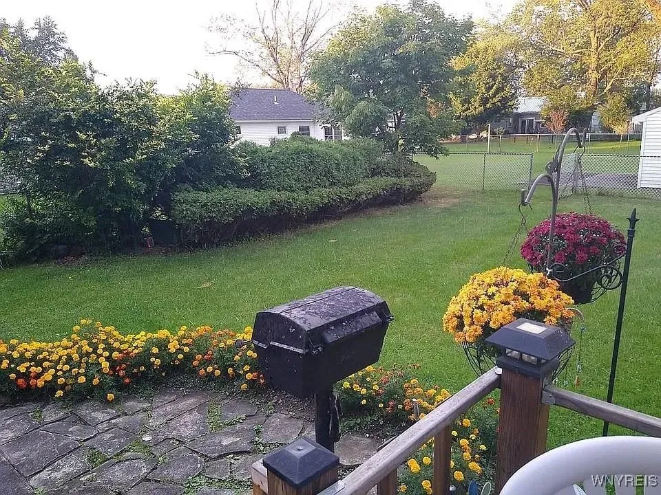 4465 Stratford Terrace, Hamburg, New York 14075, Hamburg, New York 14075, 2 Bedrooms Bedrooms, 7 Rooms Rooms,1 BathroomBathrooms,Residential,Closed,4465 Stratford Terrace, Hamburg, New York 14075,B1600237
