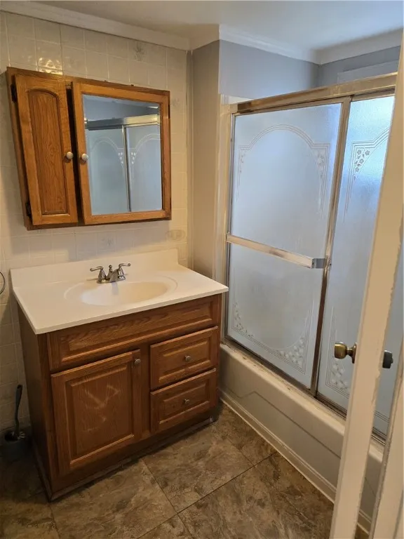 109 Rand Street, Rochester, New York 14615, Rochester, New York 14615, 3 Bedrooms Bedrooms, 7 Rooms Rooms,1 BathroomBathrooms,Residential Lease,Closed,109 Rand Street, Rochester, New York 14615,0,R1600329