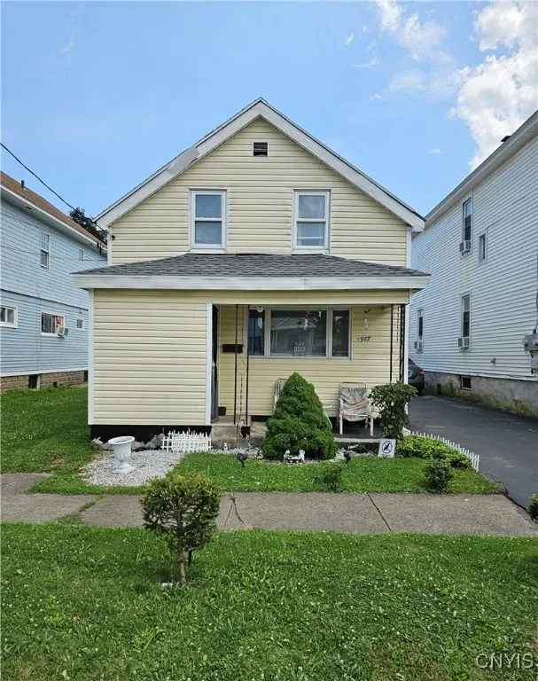 1567 West Street, Utica, New York 13501, Utica, New York 13501, 3 Bedrooms Bedrooms, 6 Rooms Rooms,1 BathroomBathrooms,Residential,For Sale,1567 West Street, Utica, New York 13501,0,S1600285