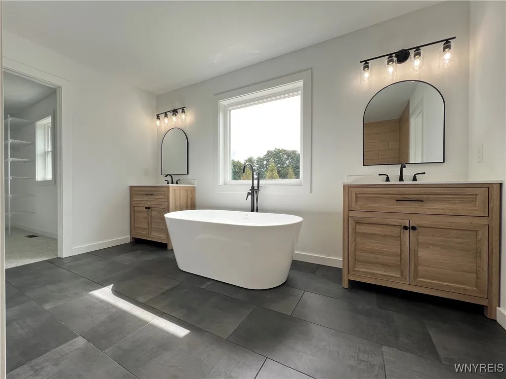 19 Two Rod Road, Alden, New York 14004, Alden, New York 14004, 4 Bedrooms Bedrooms, 7 Rooms Rooms,3 BathroomsBathrooms,Residential,Closed,19 Two Rod Road, Alden, New York 14004,0,B1600279