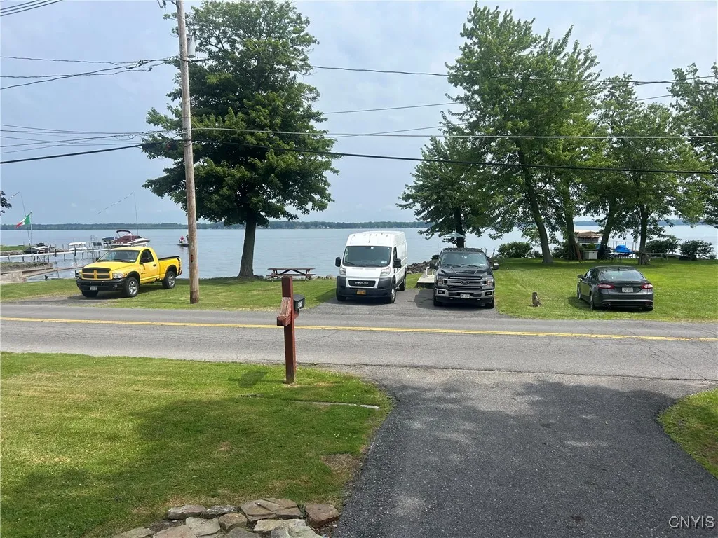 6178 Muskrat Bay Road, Cicero, New York 13029, Cicero, New York 13029, 3 Bedrooms Bedrooms, 6 Rooms Rooms,2 BathroomsBathrooms,Residential,For Sale,6178 Muskrat Bay Road, Cicero, New York 13029,S1600335