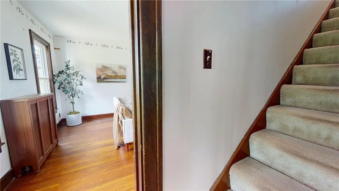 Stairs to Upper Bedrooms