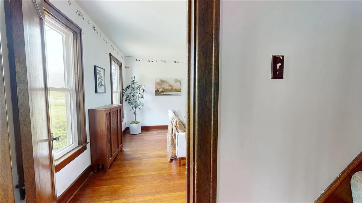 Central Hall to Living Room