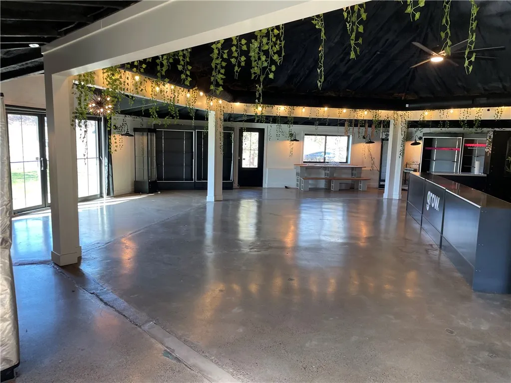 6669 W Main Rd, Lima, New York 14485, Lima, New York 14485, ,Commercial Lease,Closed,6669 W Main Rd, Lima, New York 14485,R1600447