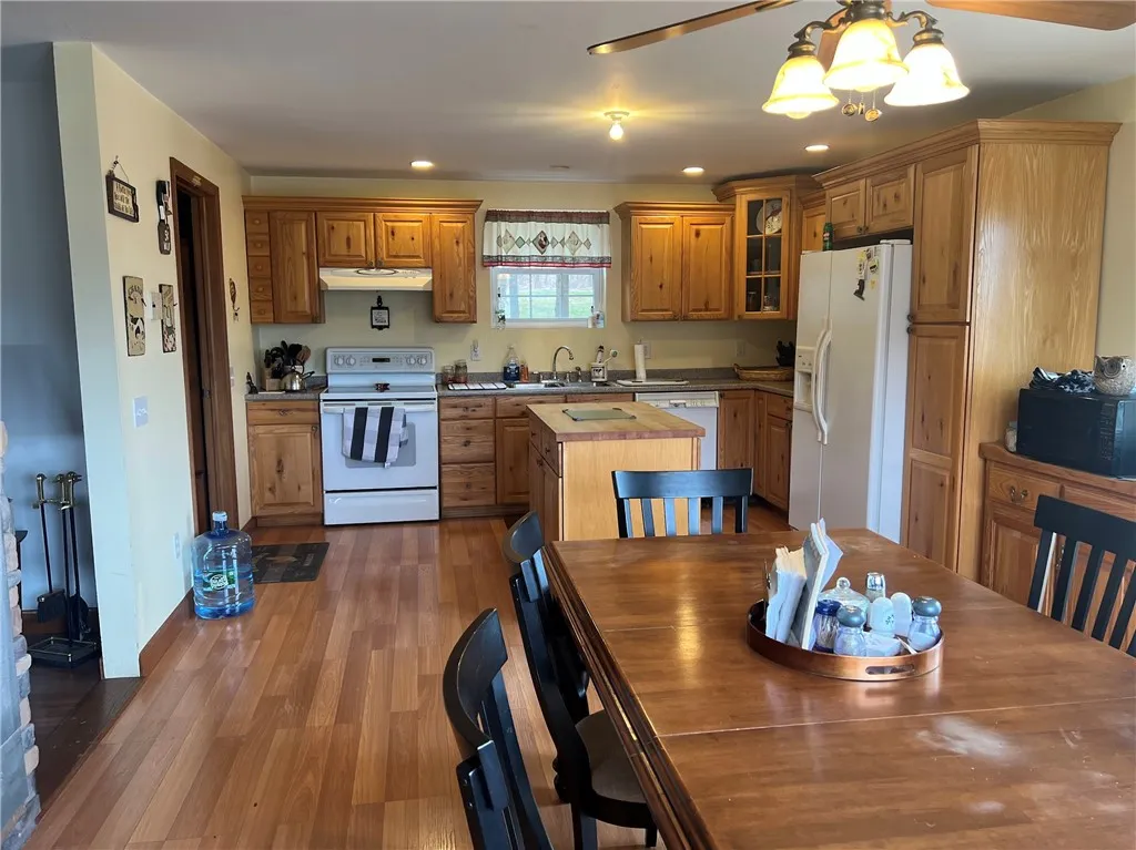 1421 Roof Road, Sidney, New York 13839, Sidney, New York 13839, 5 Bedrooms Bedrooms, 7 Rooms Rooms,2 BathroomsBathrooms,Residential,For Sale,1421 Roof Road, Sidney, New York 13839,0,R1597584