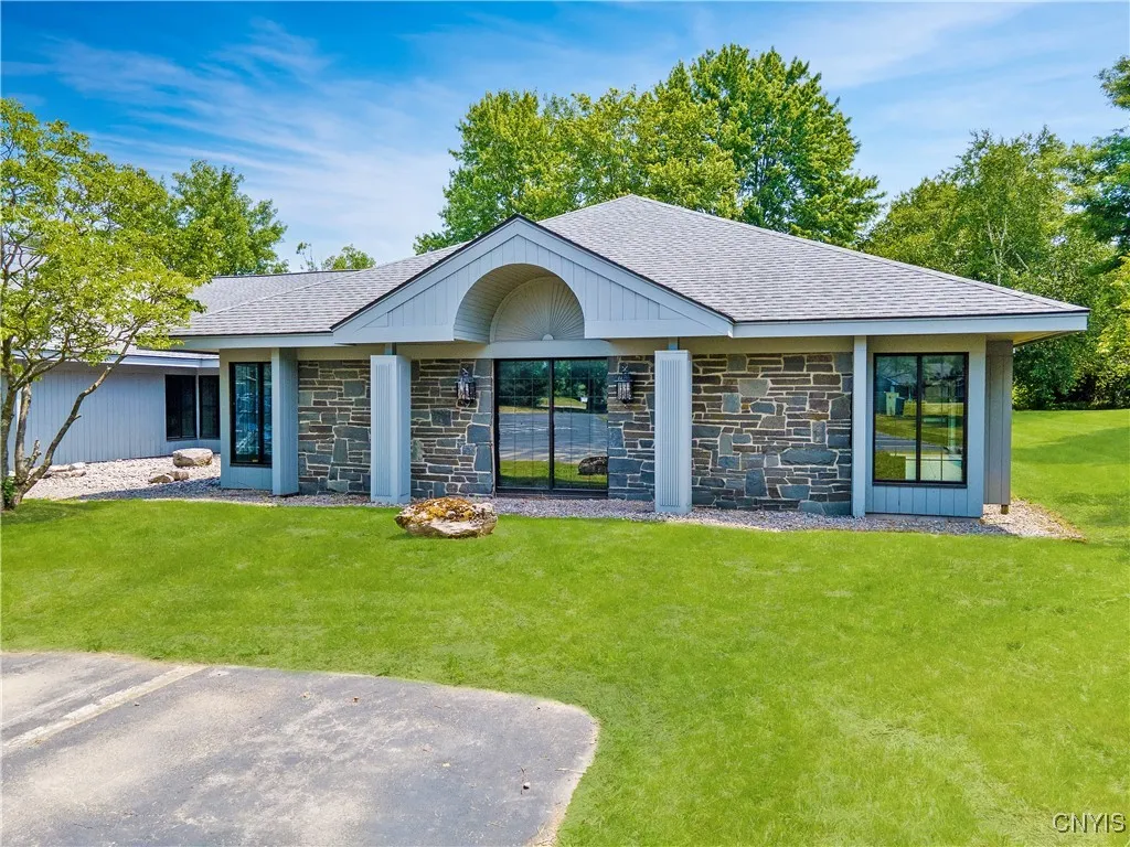 5710 Commons Park, Dewitt, New York 13057, De Witt, New York 13057, ,Commercial Lease,For Rent,5710 Commons Park, Dewitt, New York 13057,S1597838