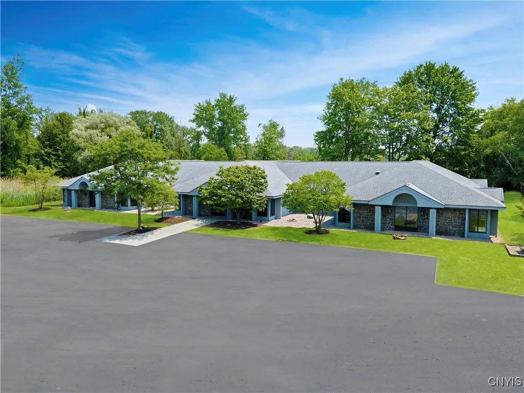 5710 Commons Park, Dewitt, New York 13057, De Witt, New York 13057, ,Commercial Lease,For Rent,5710 Commons Park, Dewitt, New York 13057,S1597838