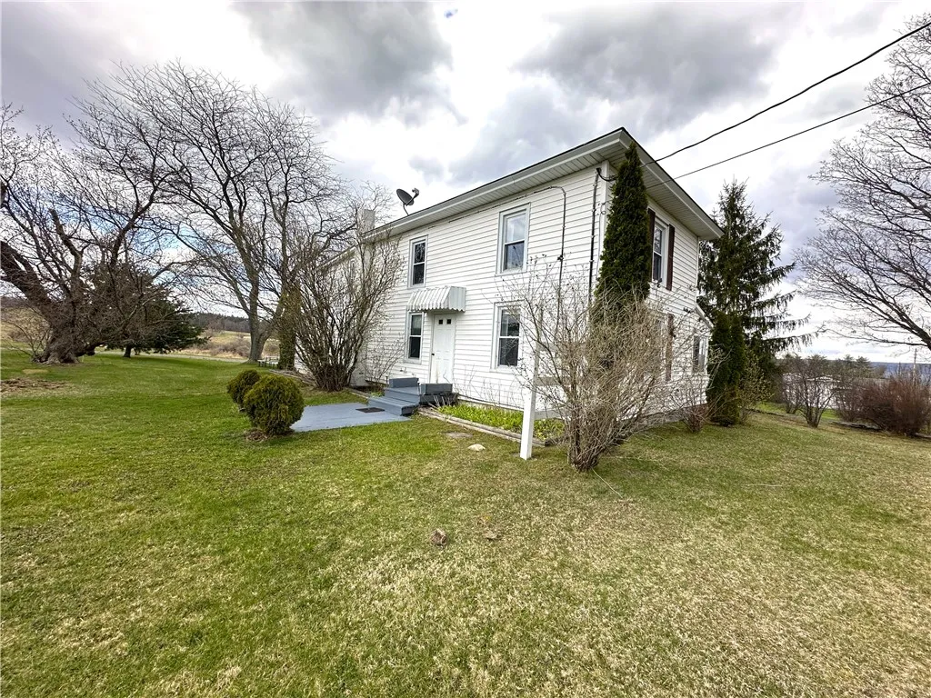 8879 Gallagher Road, Pulteney, New York 14840, Pulteney, New York 14840, 4 Bedrooms Bedrooms, 10 Rooms Rooms,2 BathroomsBathrooms,Residential,Closed,8879 Gallagher Road, Pulteney, New York 14840,0,R1600172
