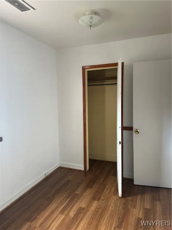396 Guilford Street, Buffalo, New York 14211, Buffalo, New York 14211, 6 Bedrooms Bedrooms, ,3 BathroomsBathrooms,Residential,For Sale,396 Guilford Street, Buffalo, New York 14211,0,B1600418