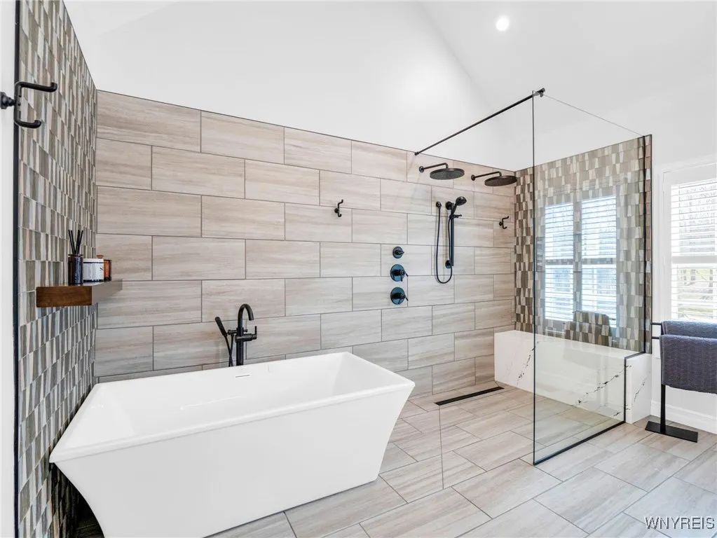 16 Woodstream, Orchard Park, New York 14127, Orchard Park, New York 14127, 5 Bedrooms Bedrooms, 13 Rooms Rooms,3 BathroomsBathrooms,Residential,For Sale,16 Woodstream, Orchard Park, New York 14127,B1598459