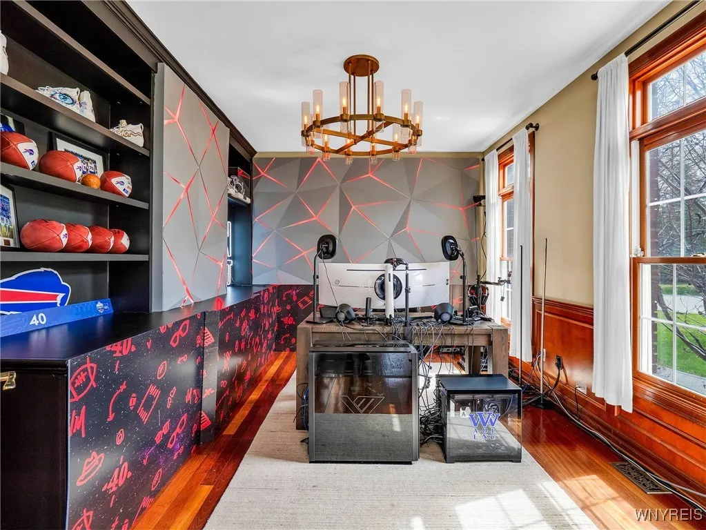 16 Woodstream, Orchard Park, New York 14127, Orchard Park, New York 14127, 5 Bedrooms Bedrooms, 13 Rooms Rooms,3 BathroomsBathrooms,Residential,For Sale,16 Woodstream, Orchard Park, New York 14127,B1598459