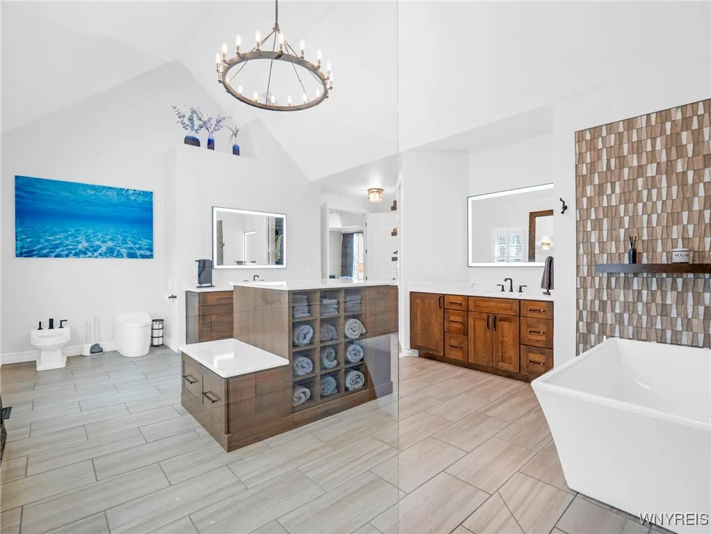 16 Woodstream, Orchard Park, New York 14127, Orchard Park, New York 14127, 5 Bedrooms Bedrooms, 13 Rooms Rooms,3 BathroomsBathrooms,Residential,For Sale,16 Woodstream, Orchard Park, New York 14127,B1598459