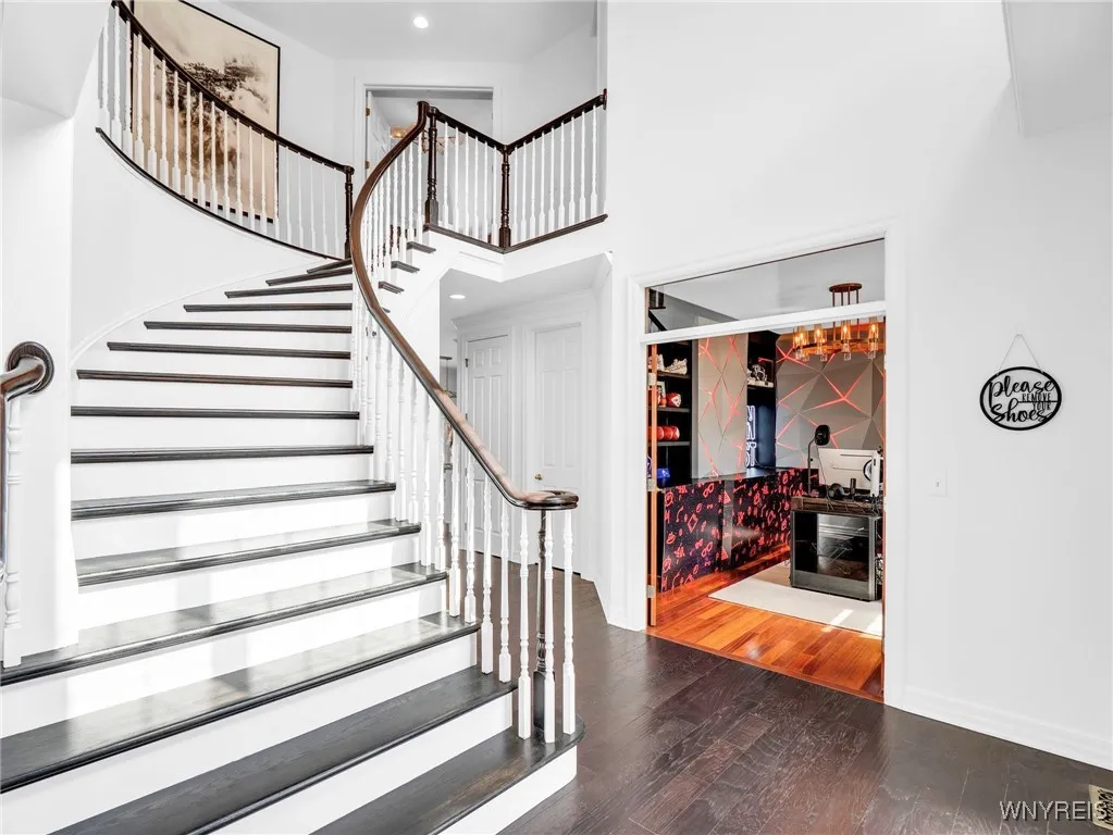 16 Woodstream, Orchard Park, New York 14127, Orchard Park, New York 14127, 5 Bedrooms Bedrooms, 13 Rooms Rooms,3 BathroomsBathrooms,Residential,For Sale,16 Woodstream, Orchard Park, New York 14127,B1598459